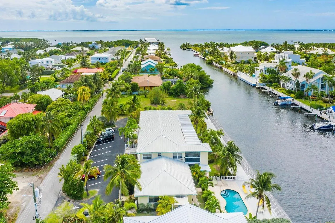 Snug Harbour View Condo #9 George Town Casa vacanze