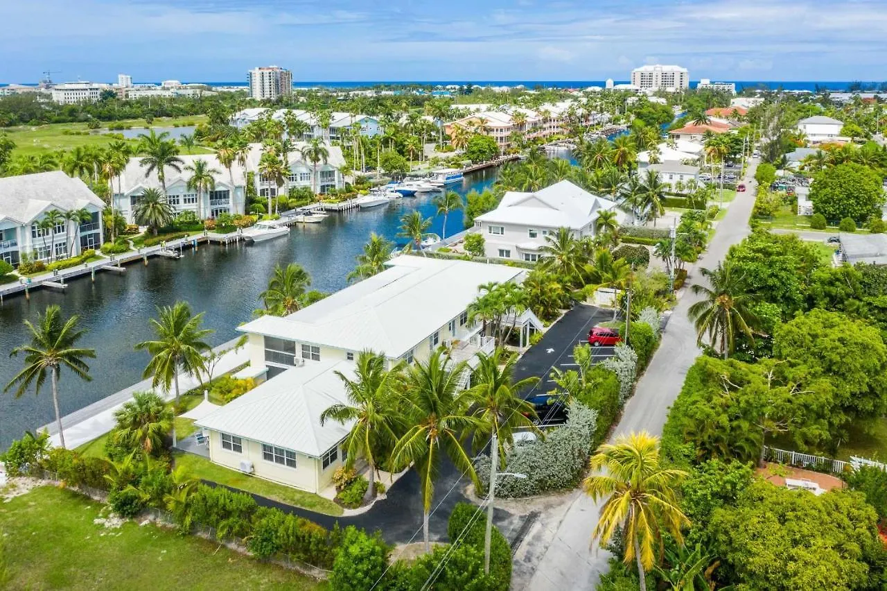 Snug Harbour View Condo #9 George Town Cayman Adaları