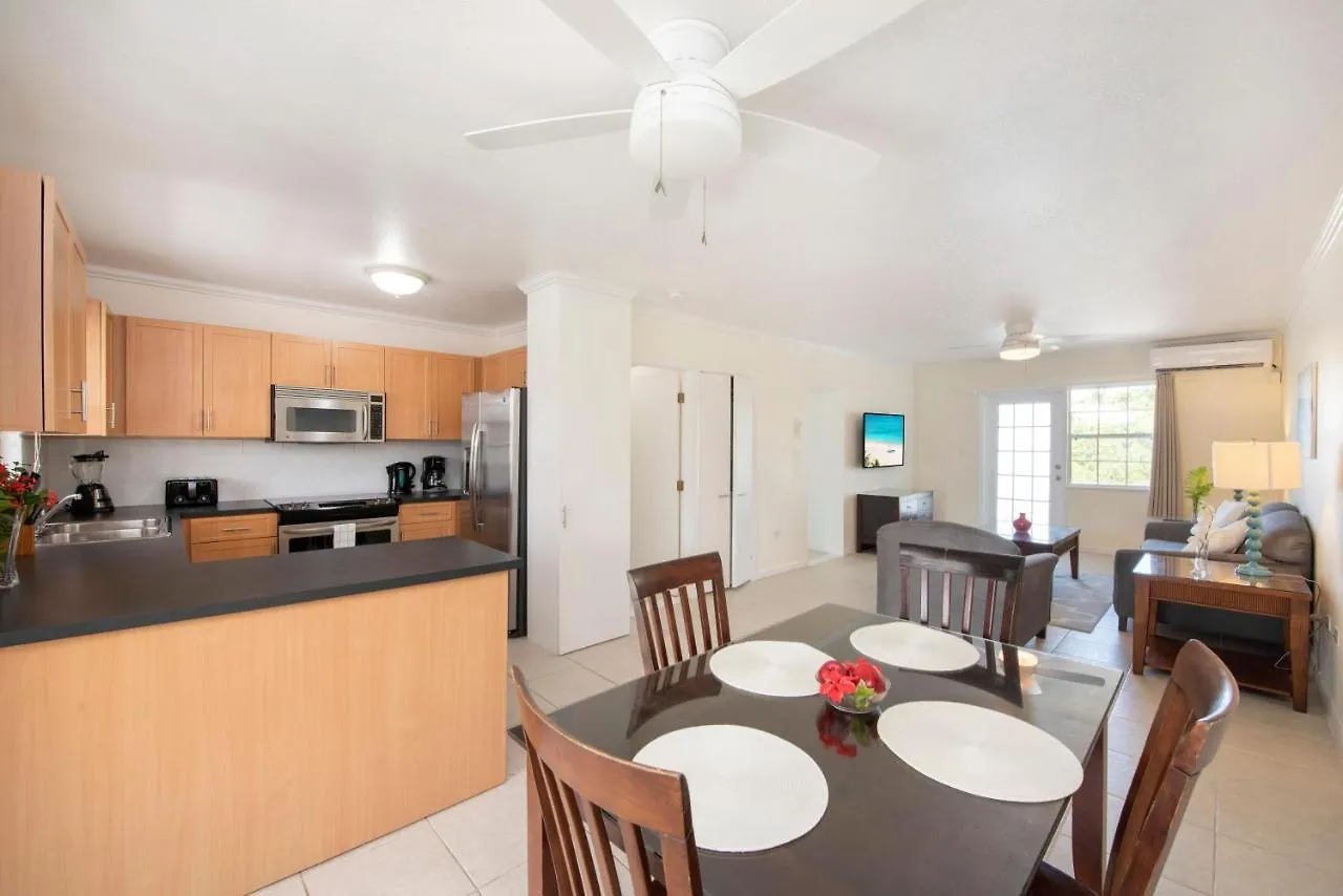 Snug Harbour View Condo #9 George Town Tatil Evi