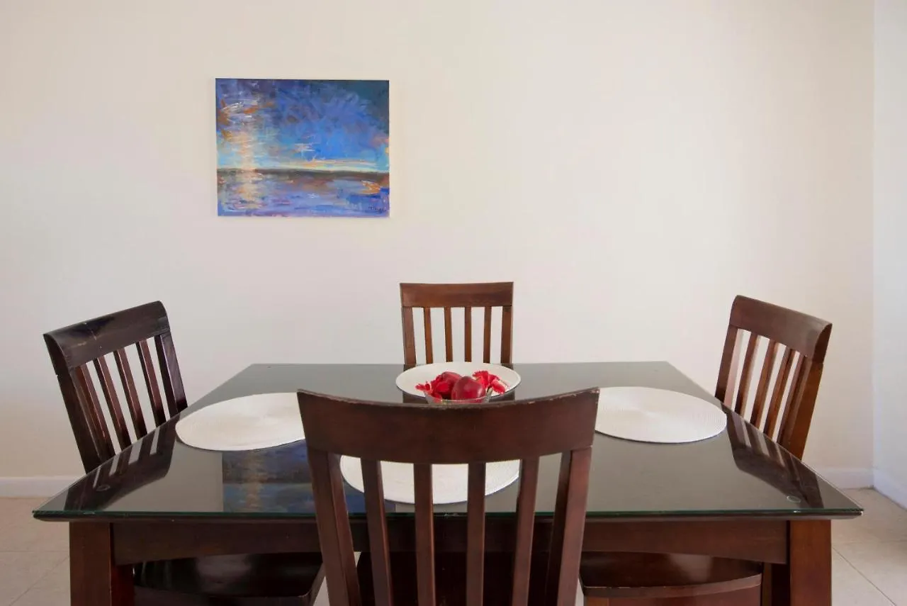 Tatil Evi Snug Harbour View Condo #9 George Town Cayman Adaları